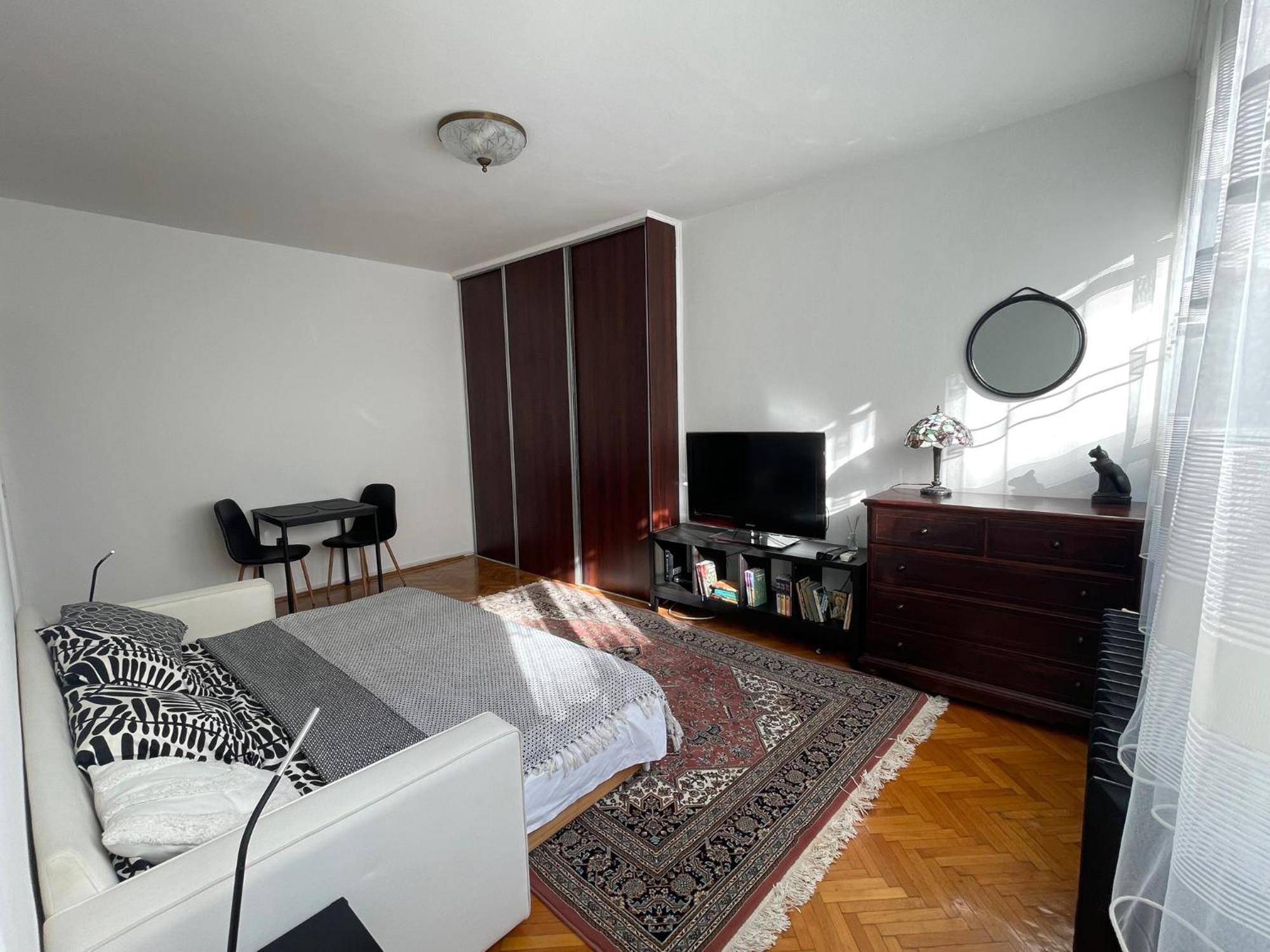 Apartment Mirochka Belgrad Exteriör bild