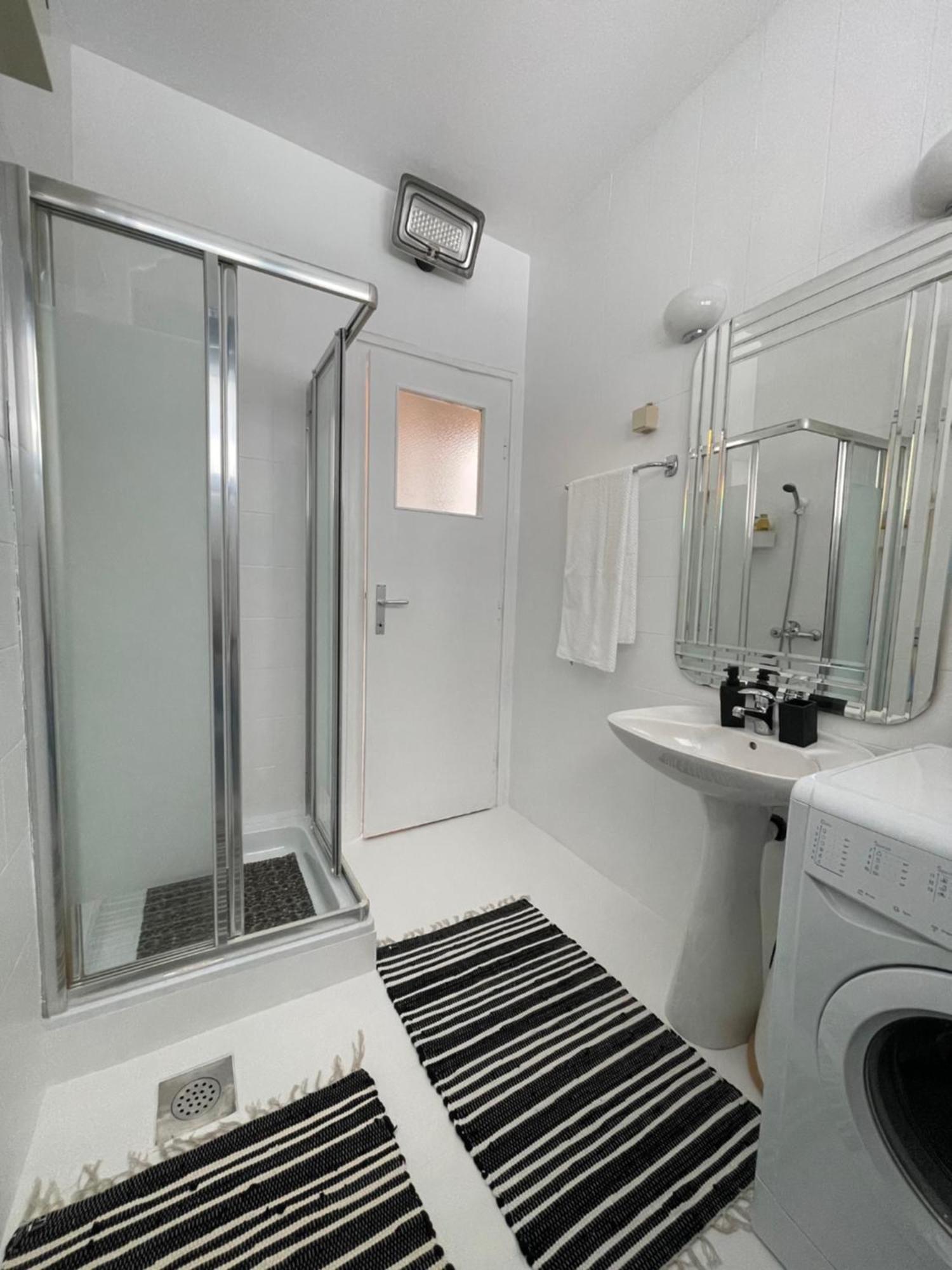 Apartment Mirochka Belgrad Exteriör bild