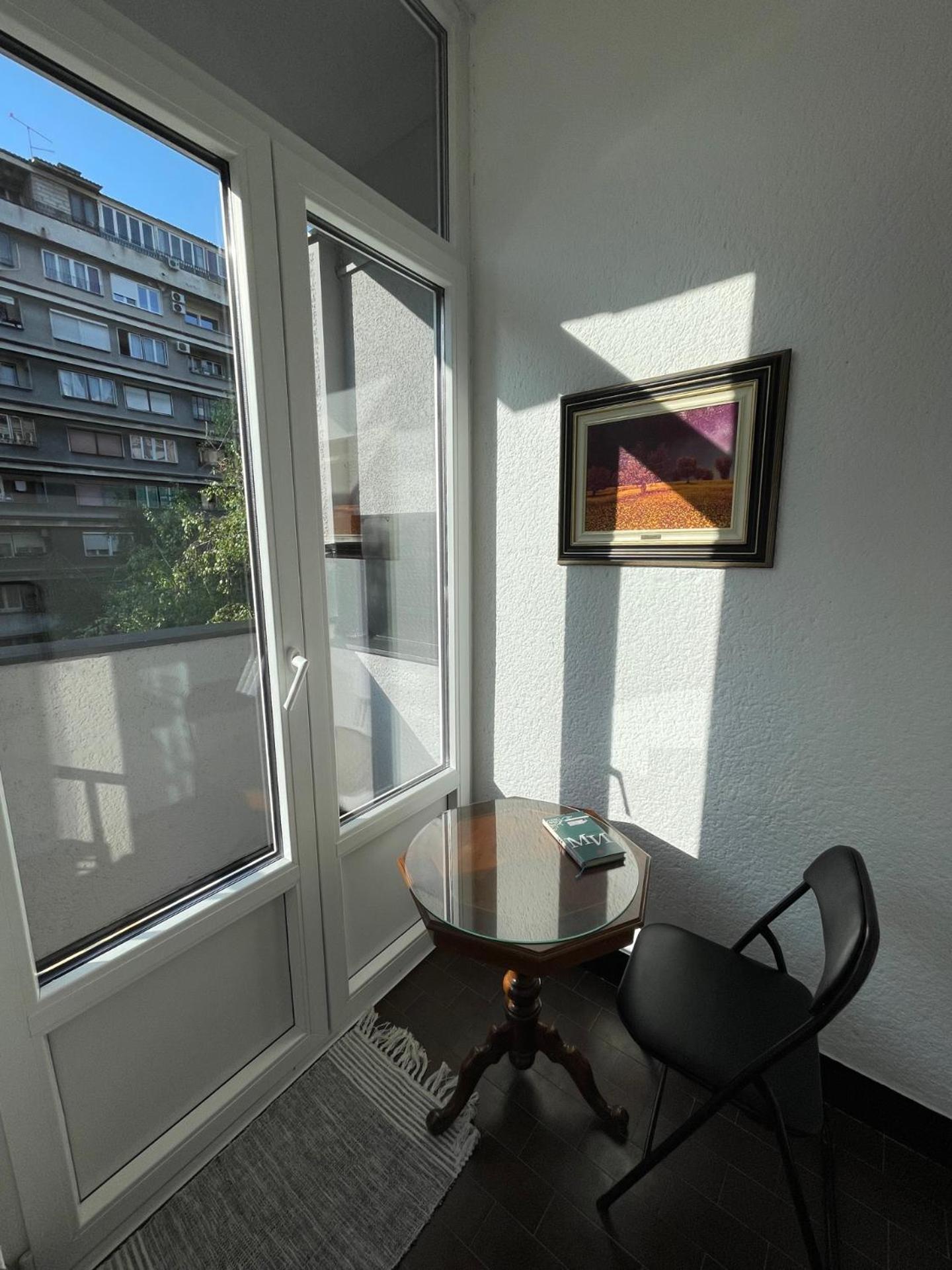 Apartment Mirochka Belgrad Exteriör bild